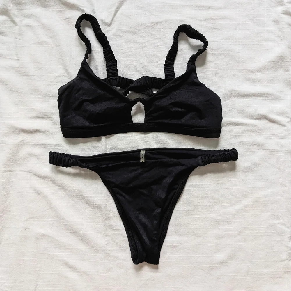 Vitamin A Lennon Bikini Set - Picture 2 of 7